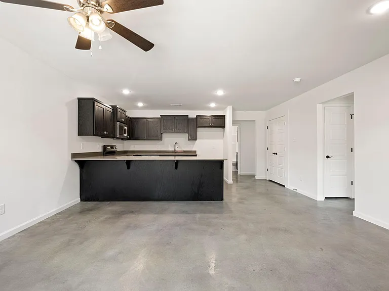 705 Supreme Ct — Photo 12