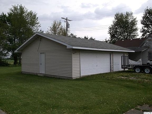 Home for Sale in Bowen, IL $64,500