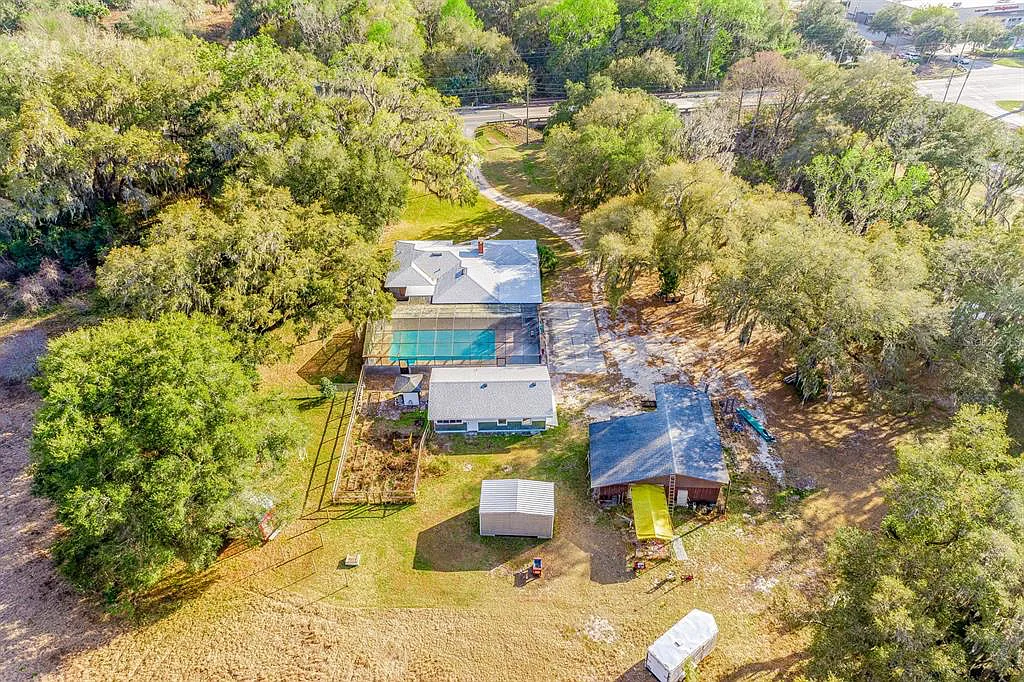 4 bed, 3000 sqft, $600 — Photo 3