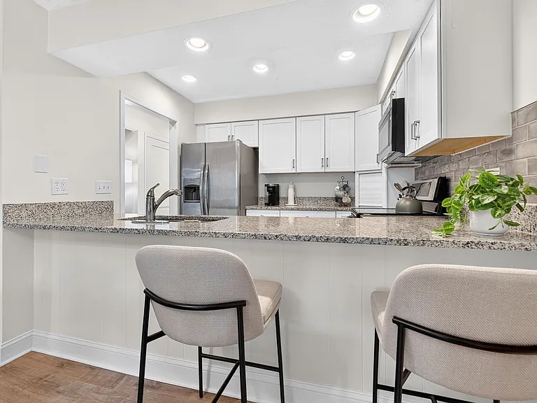 6372 Dummerston Ct — Photo 23