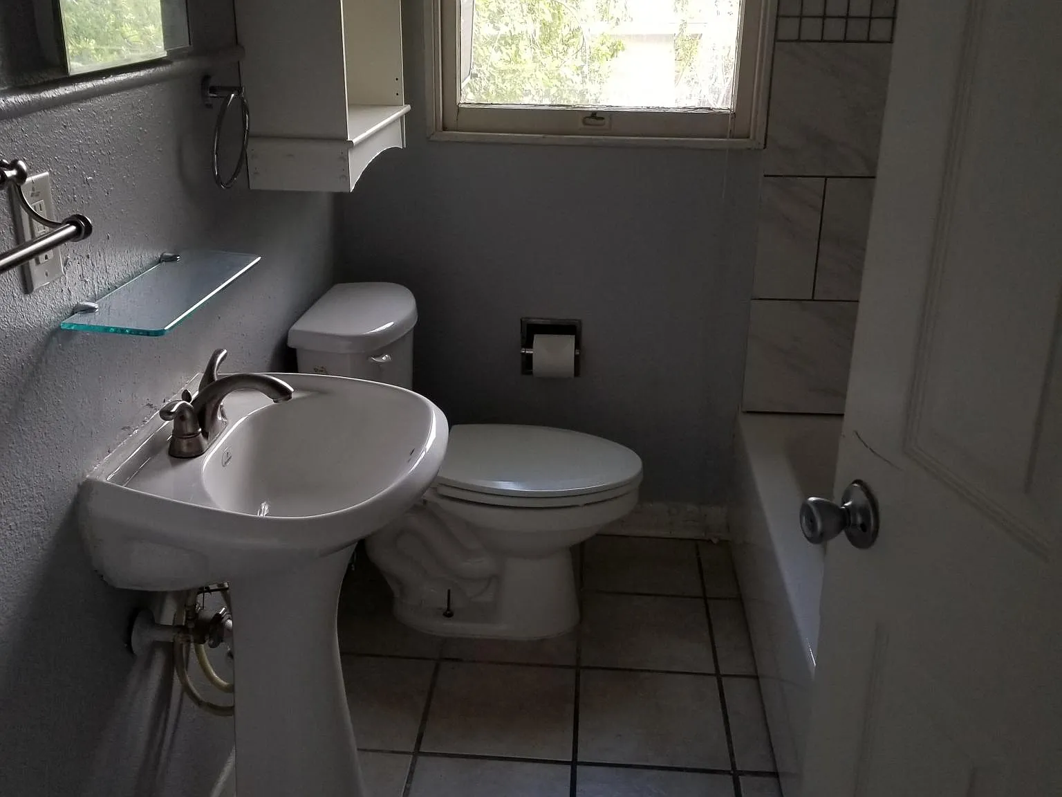 451 Eleanor Avenue — Photo 2