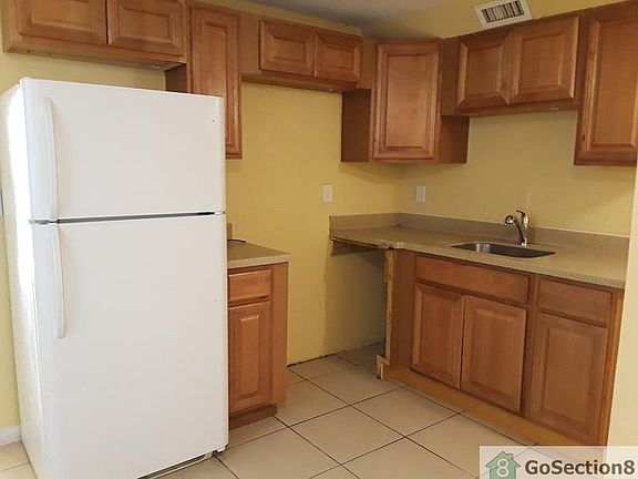 2nd image of 517 Cheerful St #B