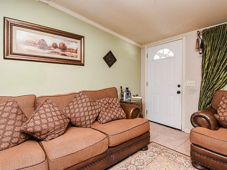 39551 Donigan Rd — Photo 3
