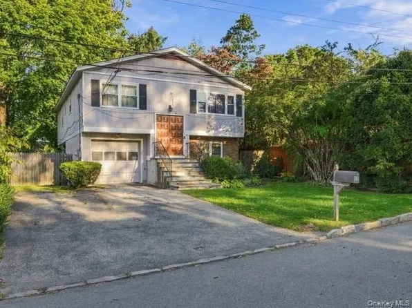 20 Tyler Place, White Plains, NY 10603