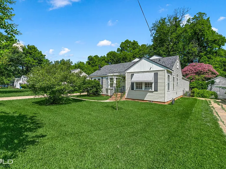 266 Carrollton Ave — Photo 4