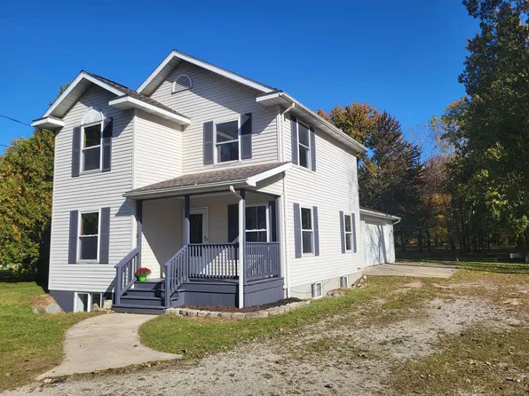 8376 Lewis Rd, Mount Morris, MI 48458