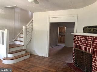 2nd image of 1657 W Wyoming Ave