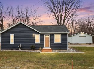 213 E Maple St, Vassar, MI 48768