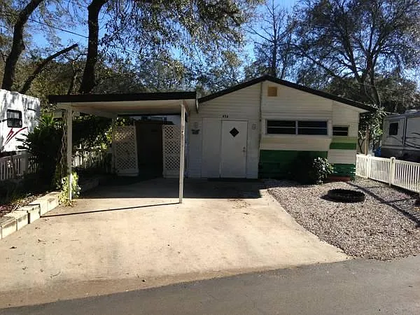 Building Photo - 3000 Clarcona Rd #454