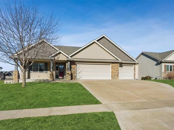 1516 NE Williamsburg Dr