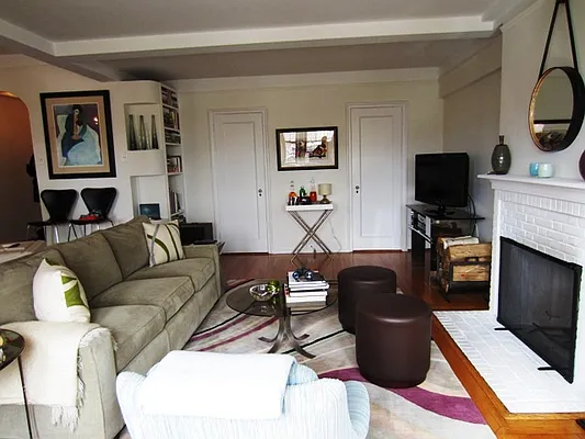 Rented by City Connections Realty | media 32