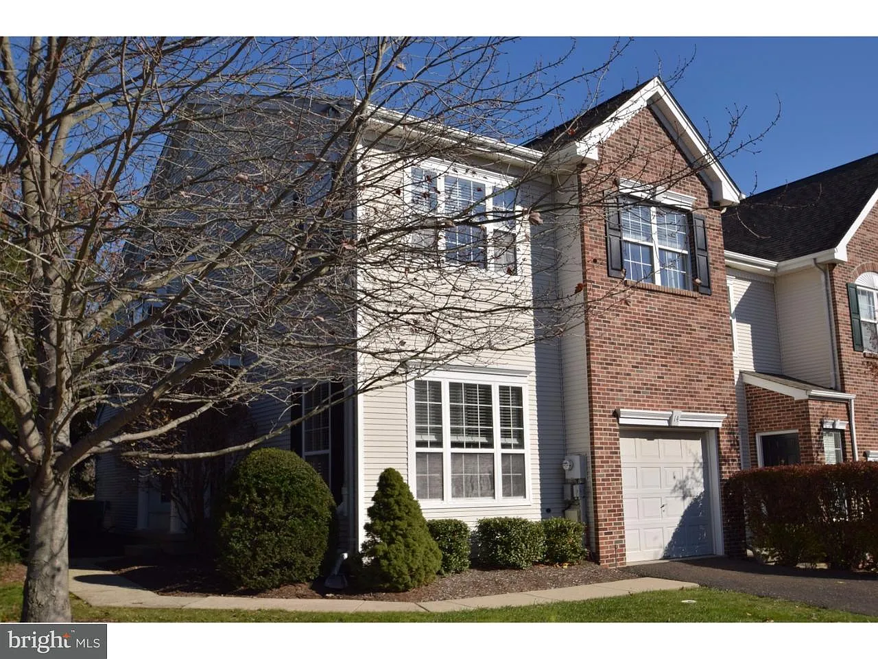14 Heritage Hills Dr photo 1