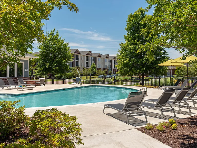 Pinnacle Apartments — Photo 30