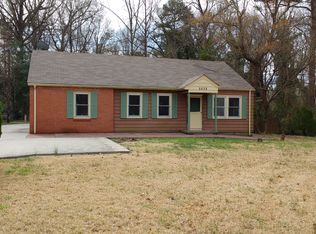 5532 Hickory Grove Rd, Charlotte, NC 28215