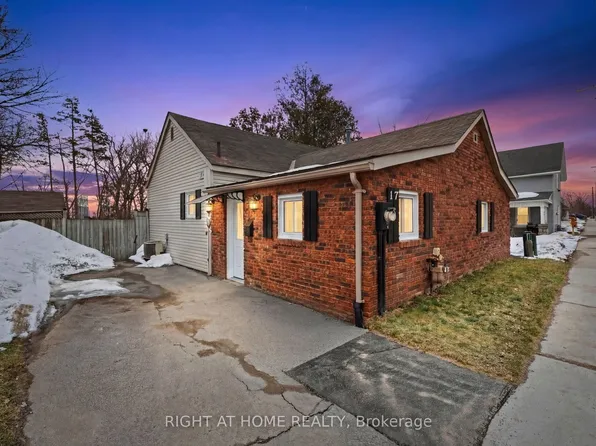 17 Grove St W, Barrie, ON L4N 1M6