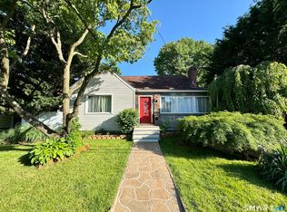 415 Savoy St, Bridgeport, CT 06606