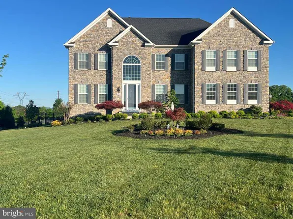 26859 Crusher Dr, Chantilly, VA 20152