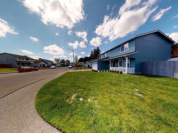 2nd image of 9414 NE 132nd Ave