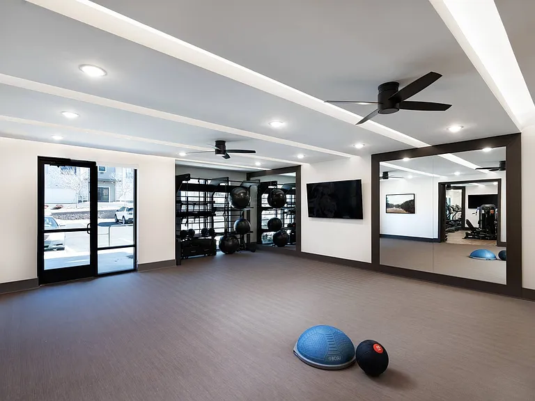 Everleigh Duluth 55+ Active Adult Apartments + — Photo 22