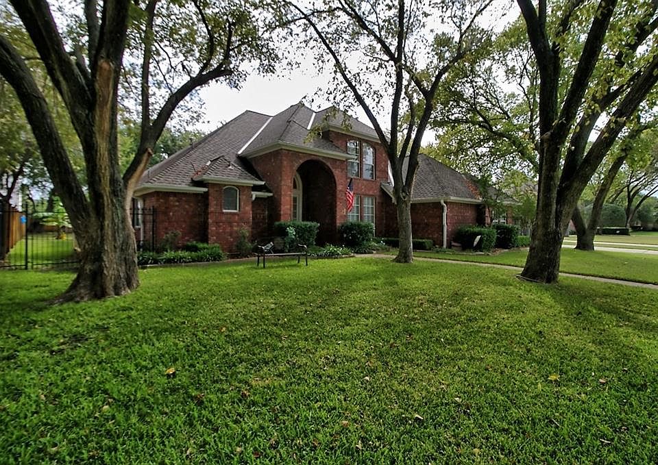 1st image of 5705 Hidden Oaks Dr