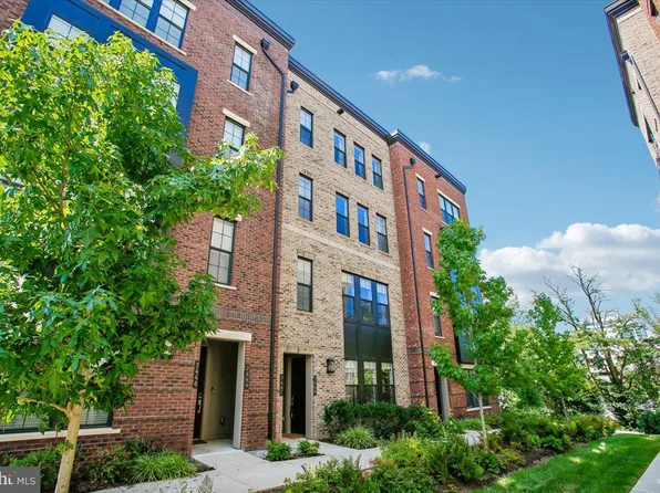 7440 Backett Wood Ter Unit 503, McLean, VA 22102
