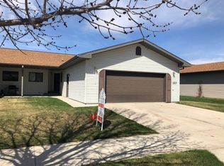 1819 15th Ave W, Williston, ND 58801