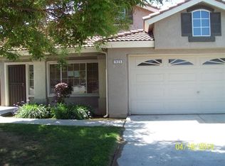 7425 N Lola Ave, Fresno, CA 93722