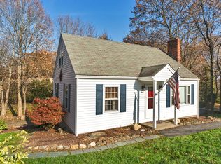90 Governors Ave, Milford, CT 06460