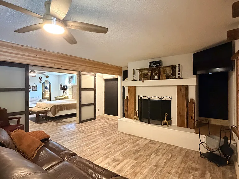 6263 Bearwallow Mountain Rd — Photo 6