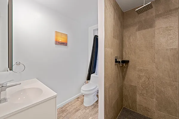 Rented by Metropolitan Property Group | media 25