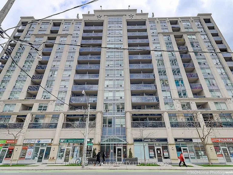 225 Wellesley St E #607 — Photo 1