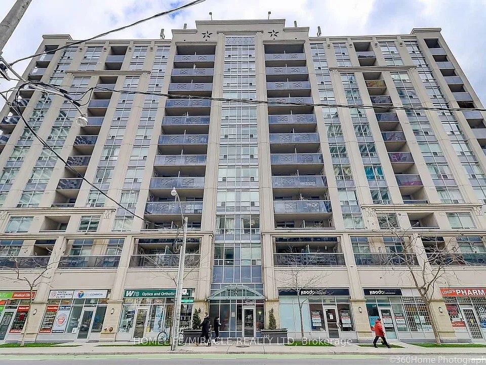 225 Wellesley St E #607