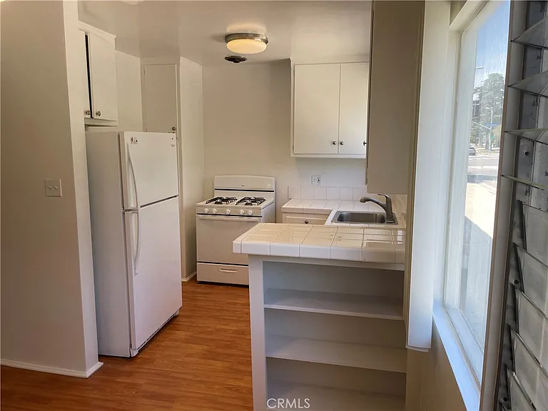 630 San Vicente Blvd #E — Photo 6