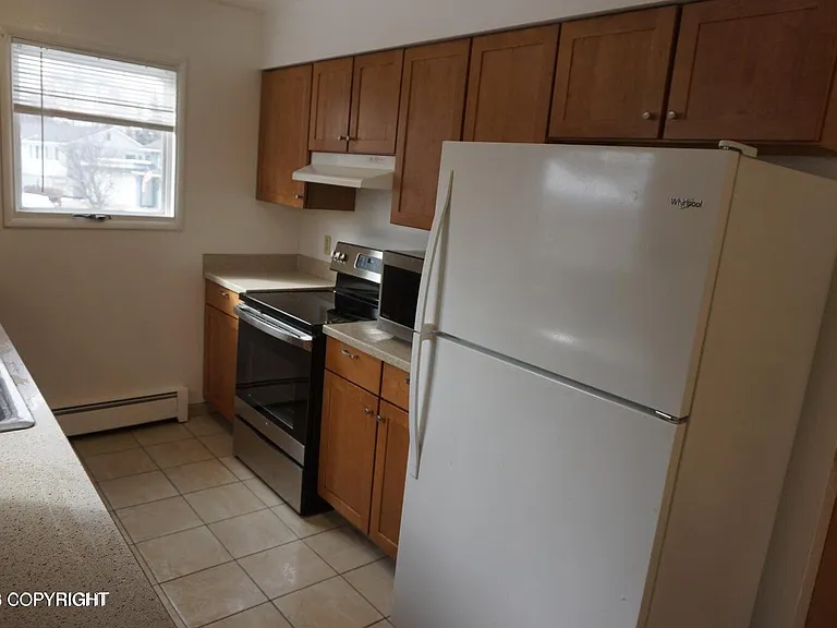 2935 Donington Dr — Photo 4