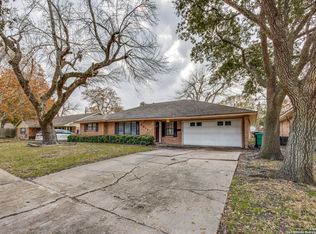 5011 Redstart St, Houston, TX 77035