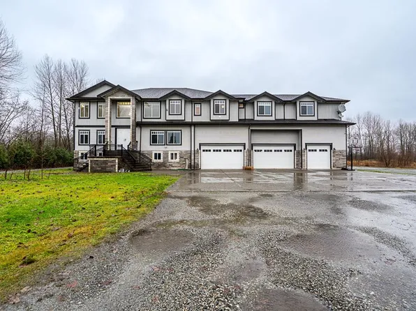 3701 Lincoln Ave, Coquitlam, BC V3E 3H8