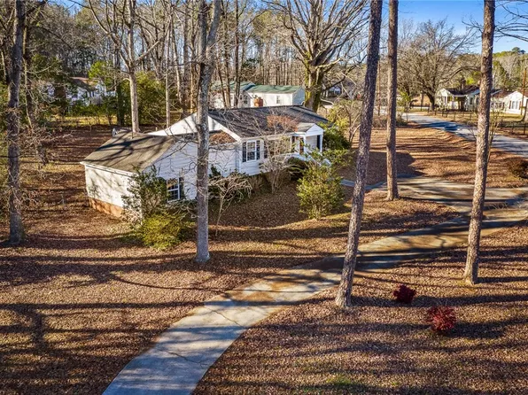 939 Chester Cir, Pendleton, SC 29670