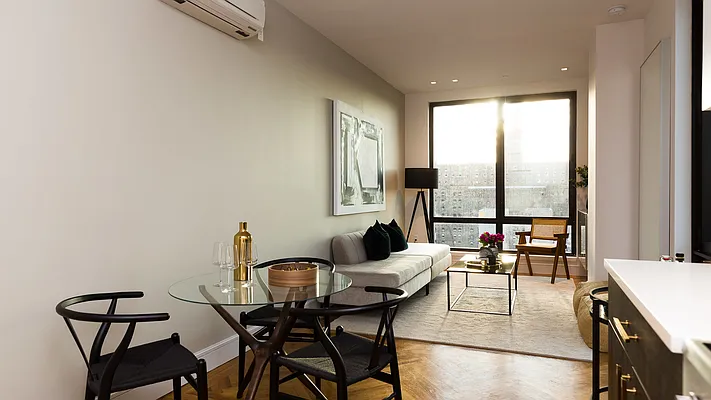 Rented by Nooklyn NYC LLC | media 11