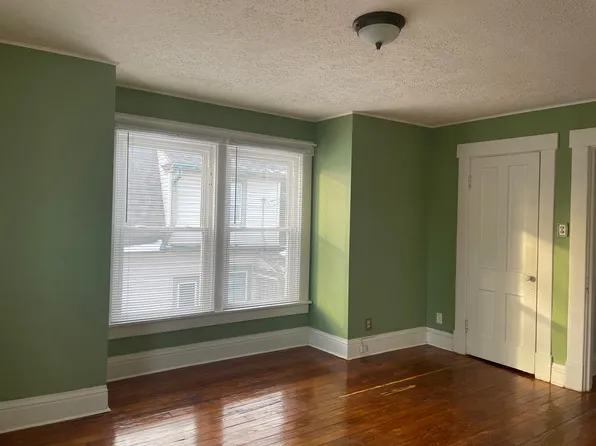 107 Vernon Ct, Crawfordsville, IN 47933