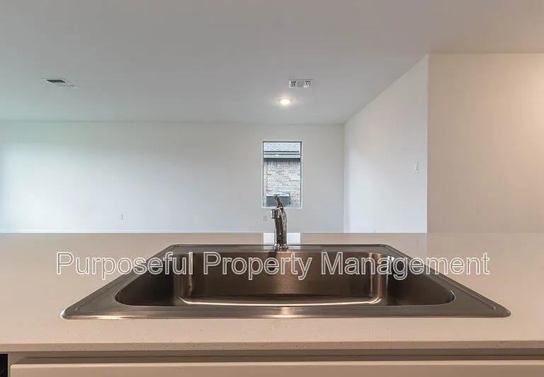 9609 NW 123rd St — Photo 8