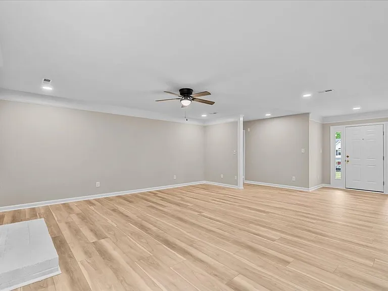 3011 Colony Dr — Photo 15