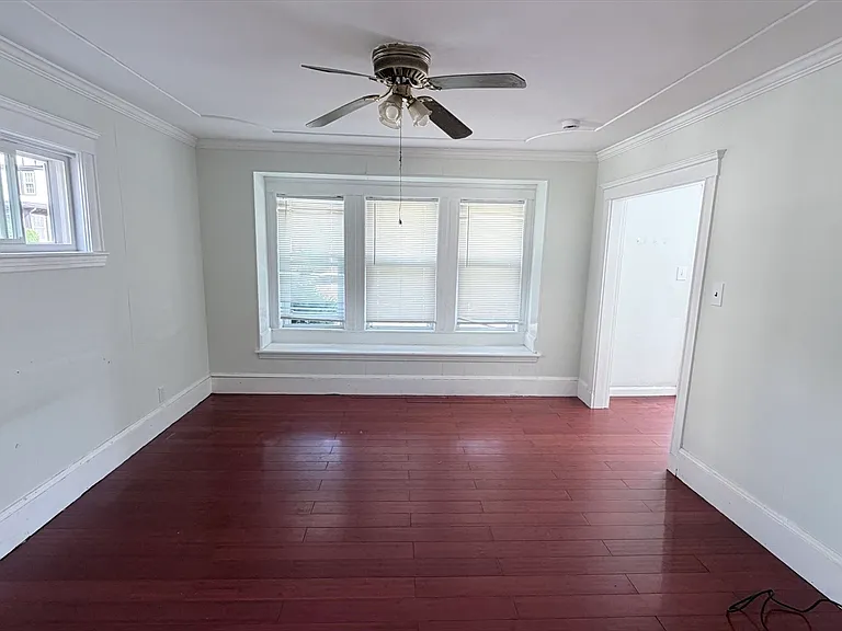 20-22 Edgemere Rd #22 — Photo 5
