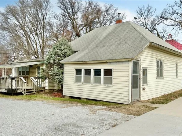 507 E 9th St, Trenton, MO 64683