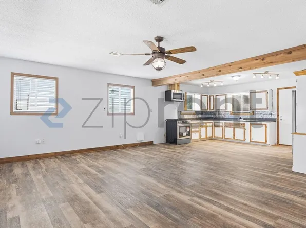 247 Everglade Dr, Livingston, TX 77351