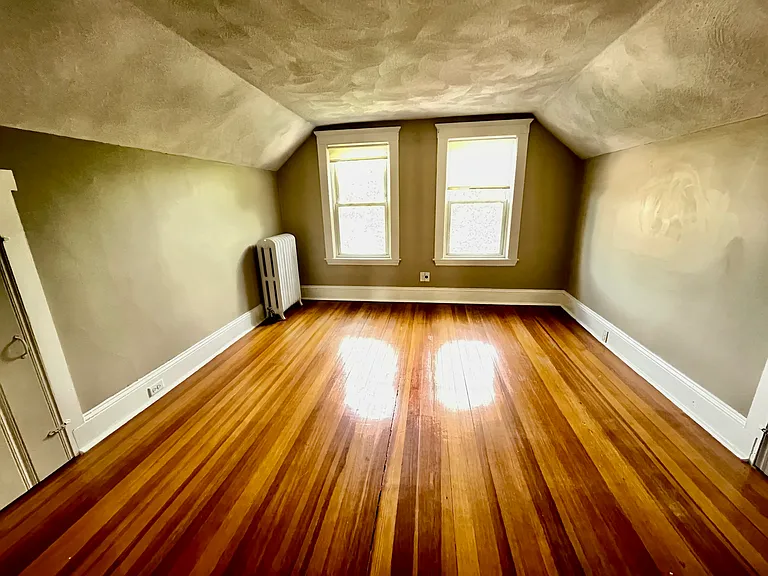 14 Allen St #2 — Photo 9