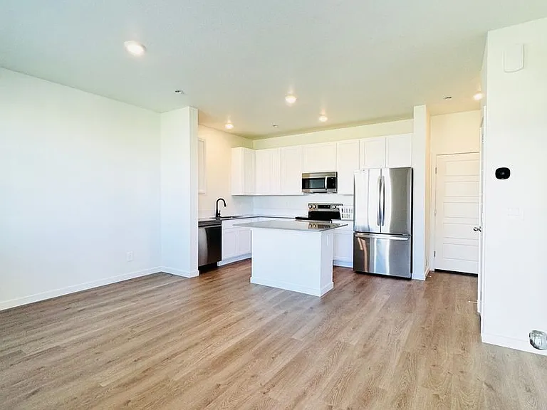 478 Condor Way — Photo 5