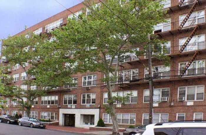 1st image of 2555 E 12th St APT 6L