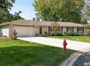10032 Drew Cir S, Minneapolis, MN 55431