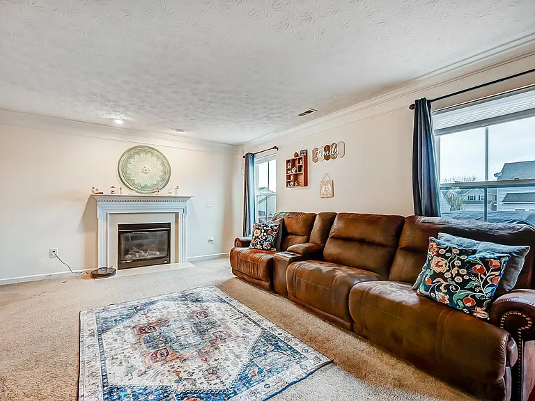 1404 Artesian Ln — Photo 17