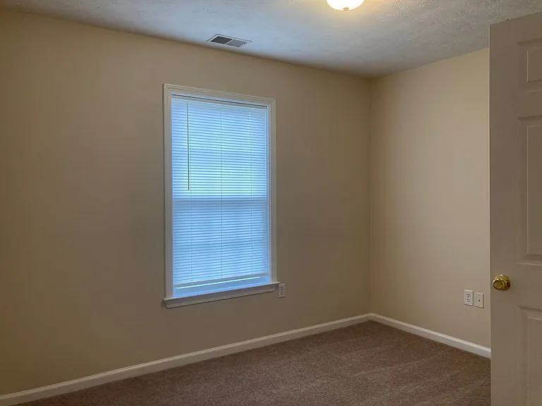 109 Kestrel Ct — Photo 10